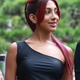 Lara Raj