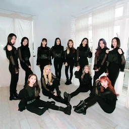 Loona