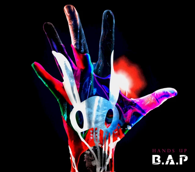 HANDS UP