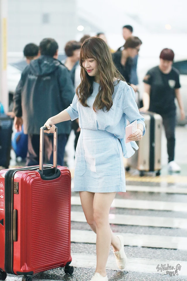 Ayoung