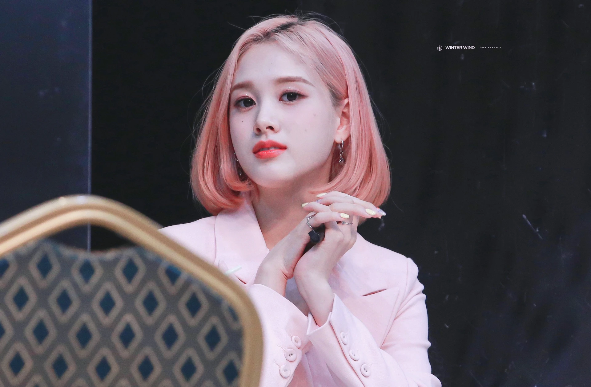 J