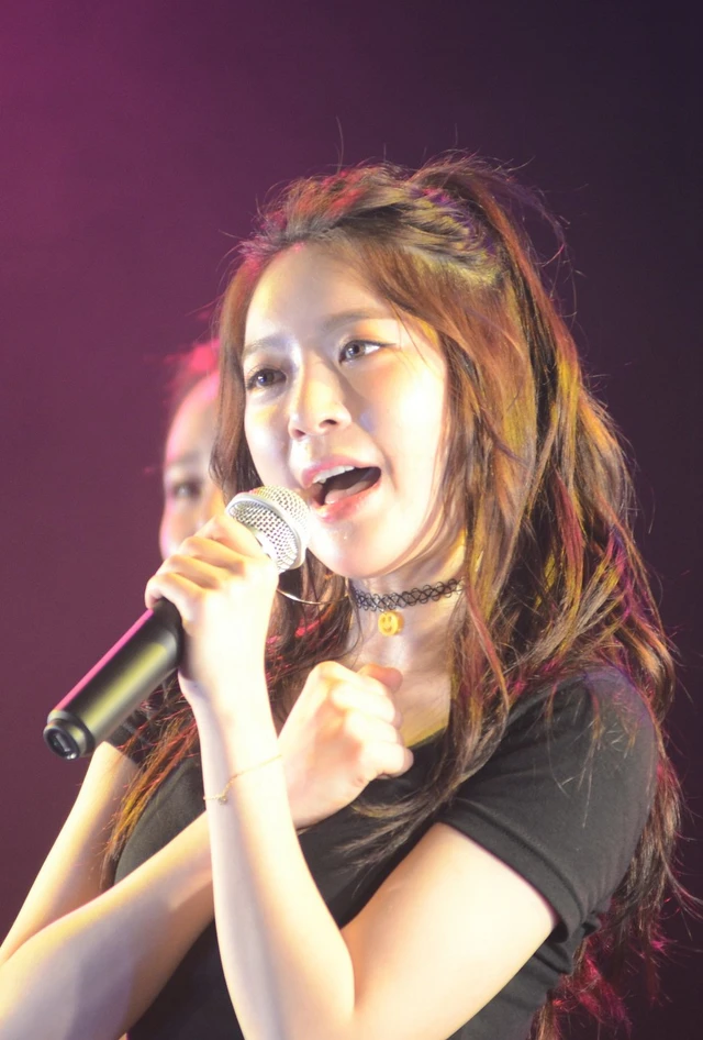 Ayoung