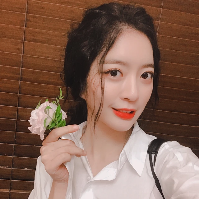 Ayoung
