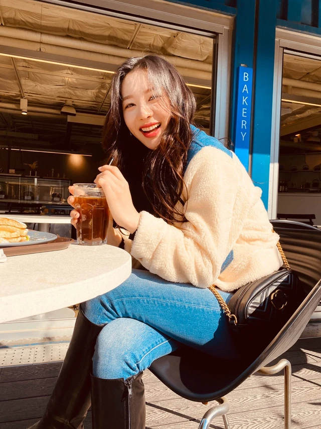 Yiyeon