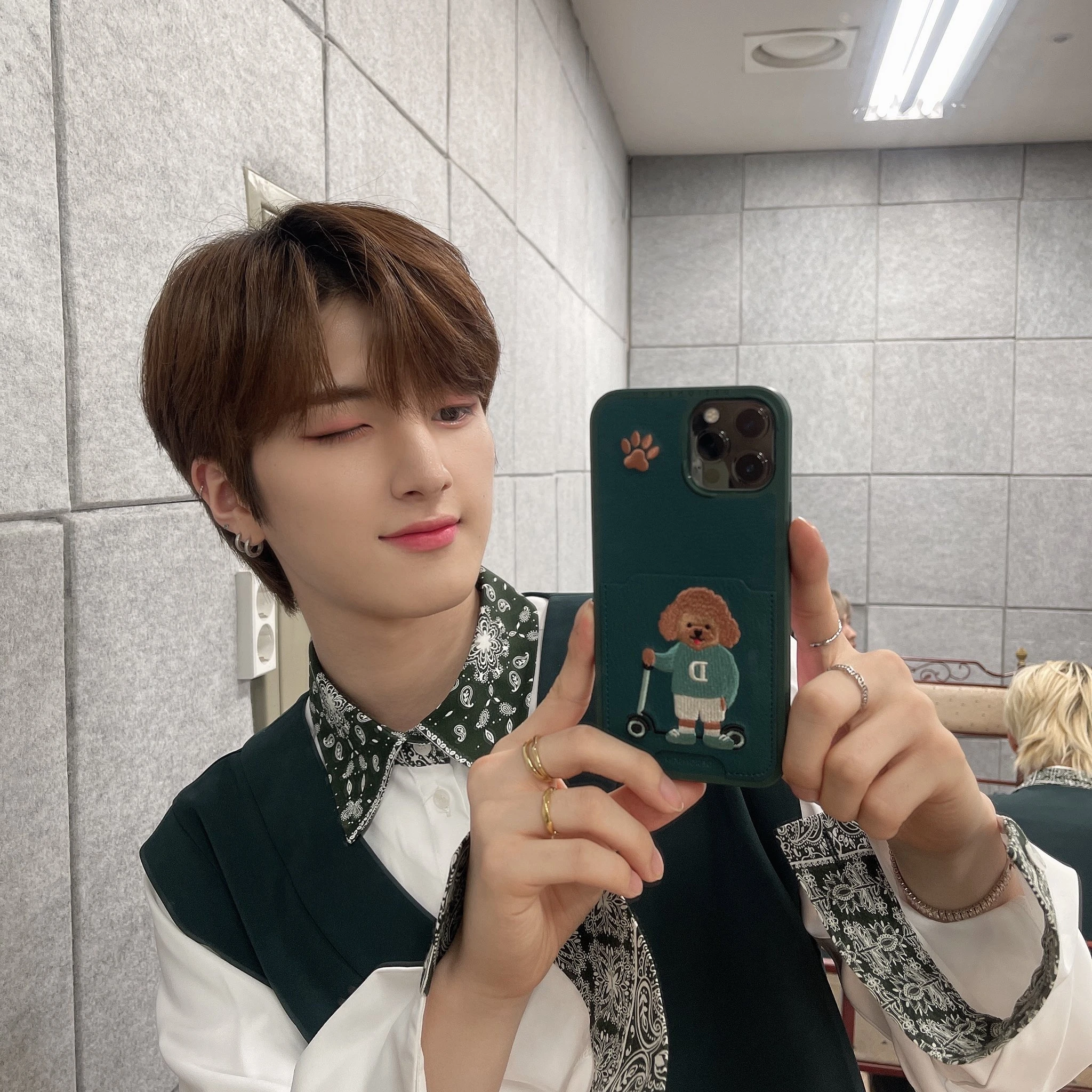 Hyunbin