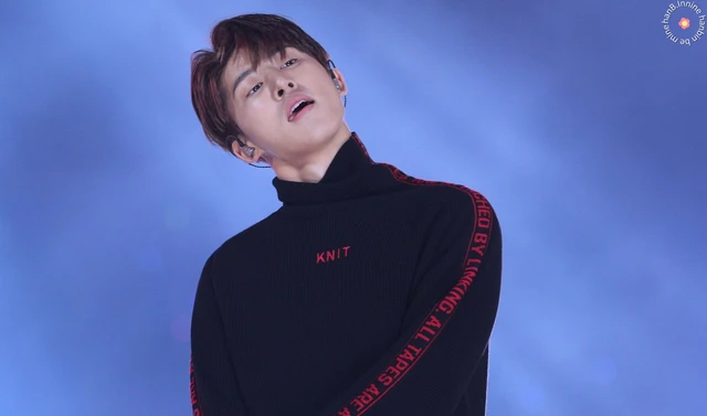 B. I