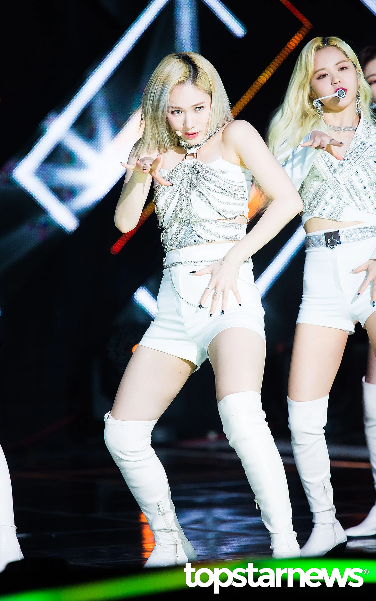 E:U