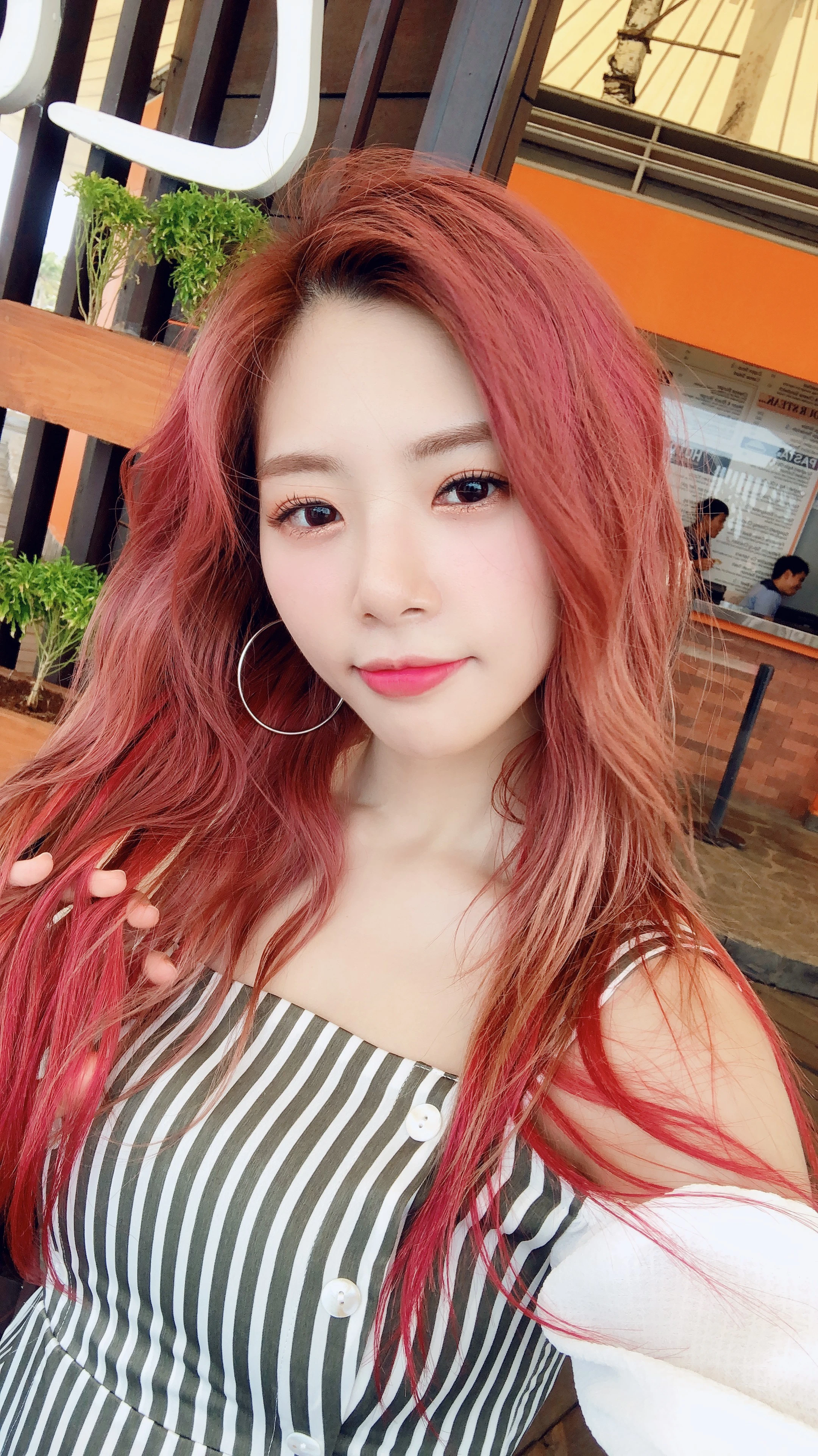 JiU