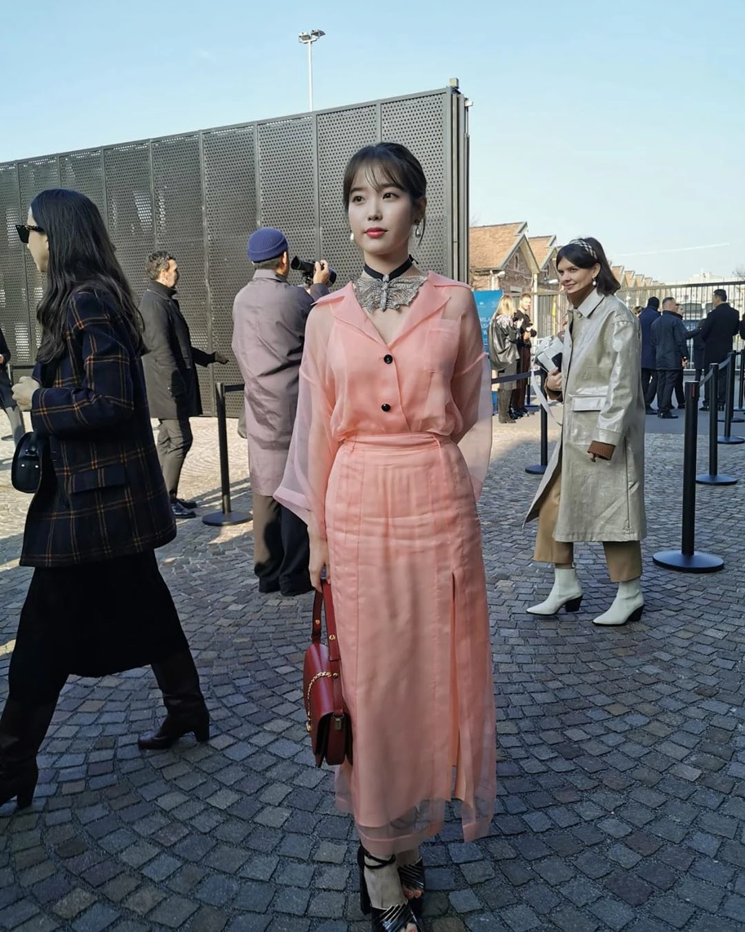 IU