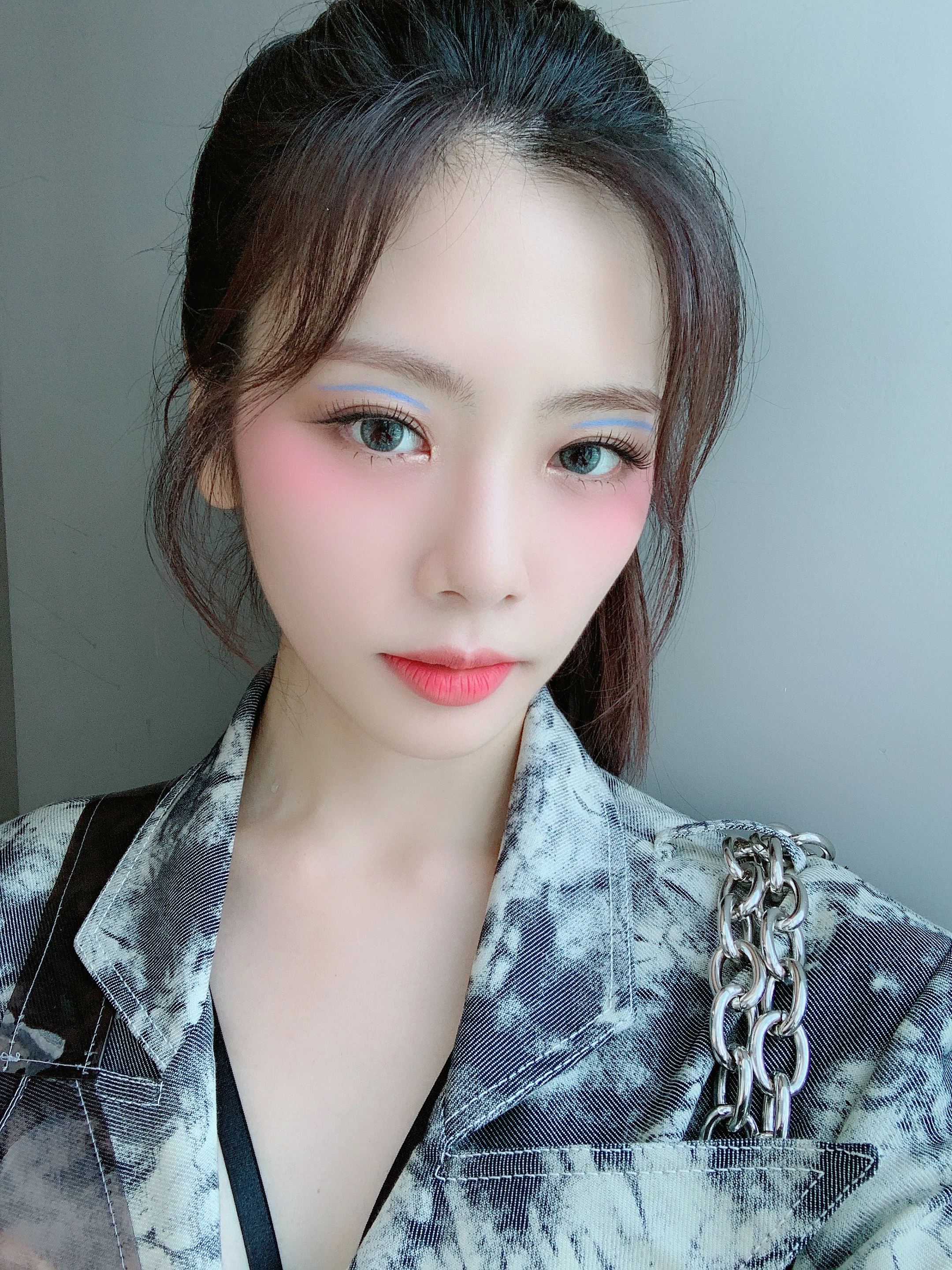 JiU