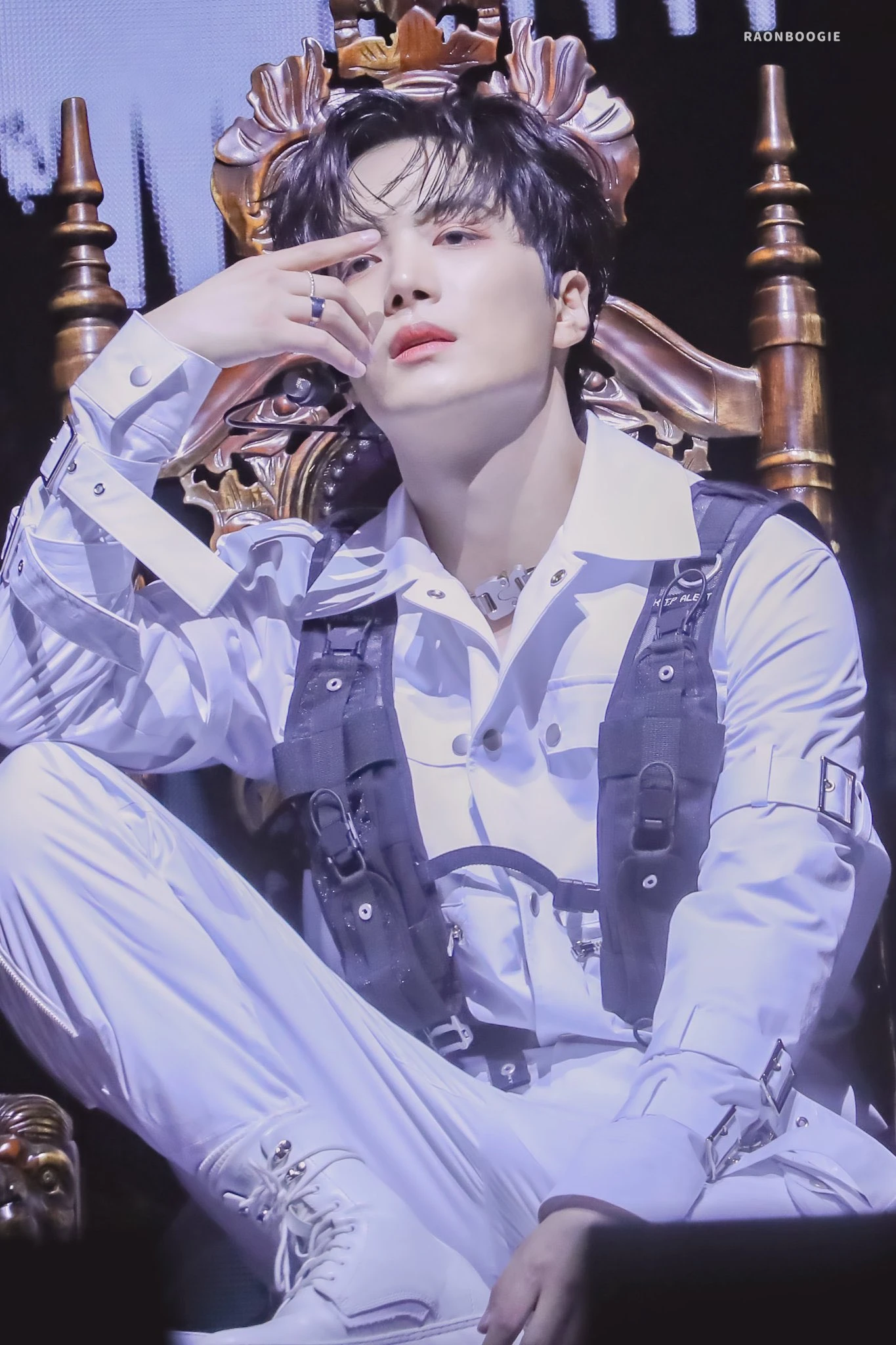 JR