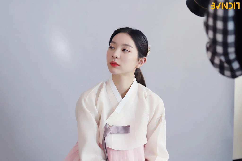 Yiyeon