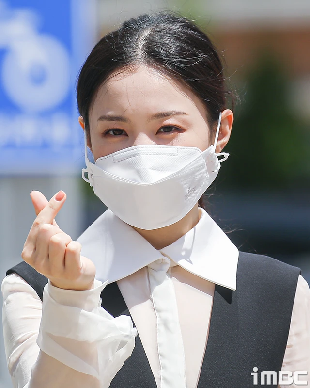 Lee Hi