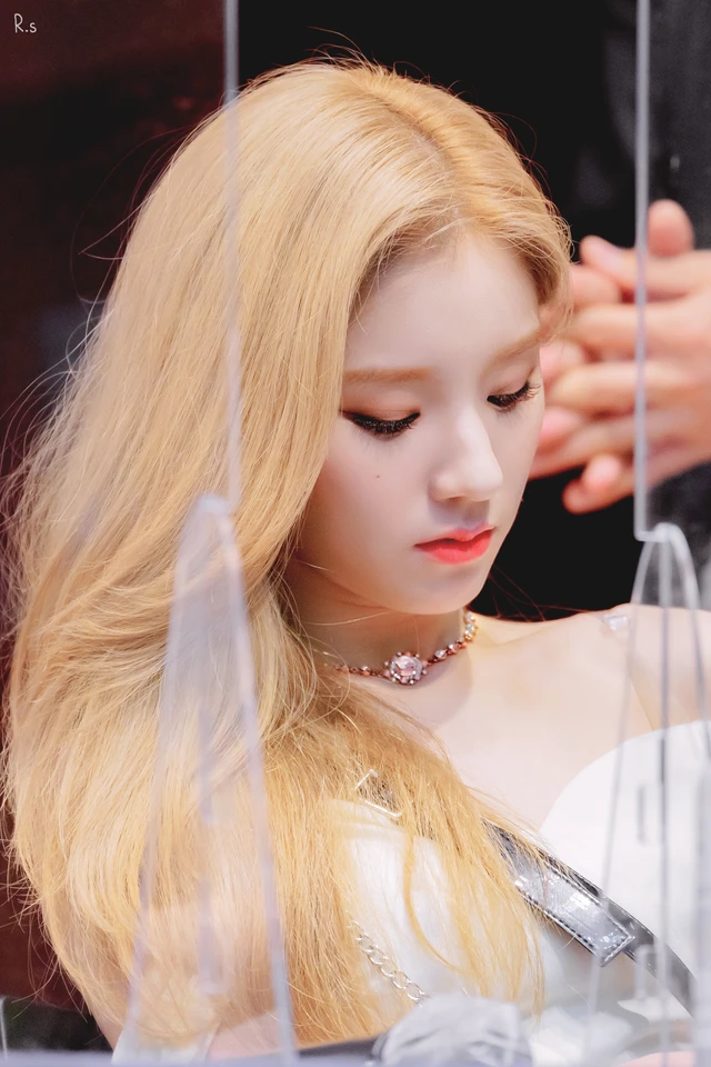 Heejin