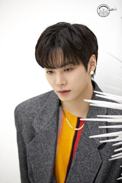 JR