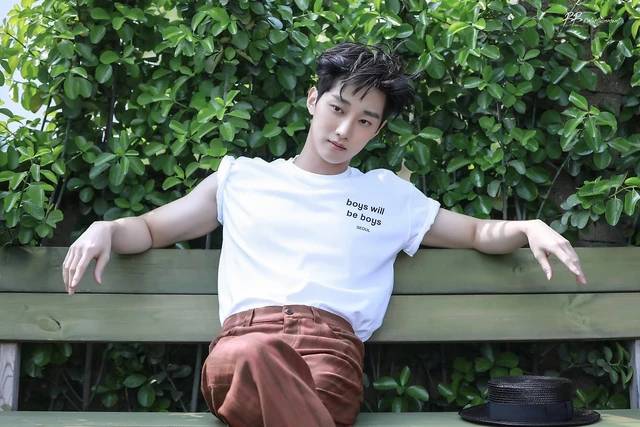 Jinyoung
