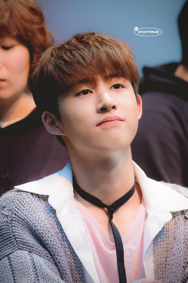 B. I