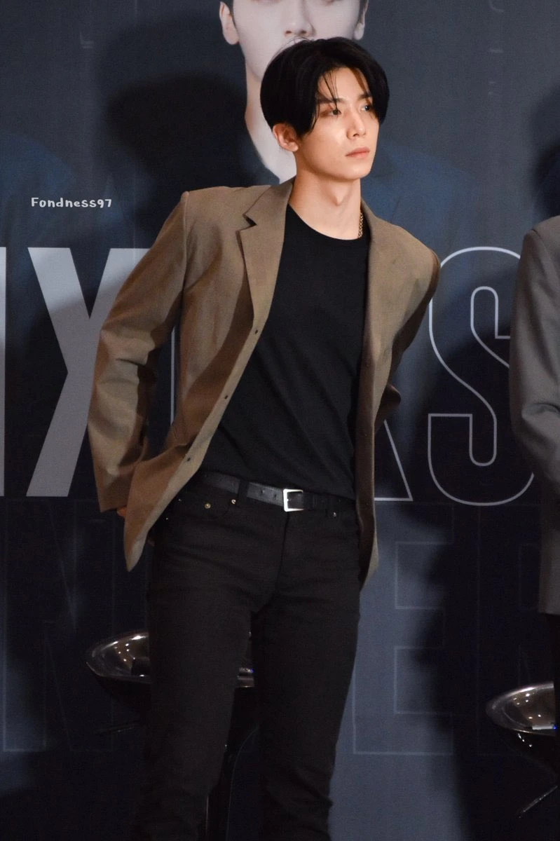 Hwiyoung