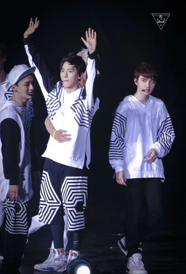 EXO