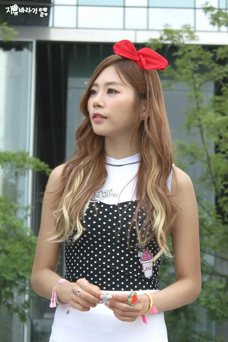 JiU