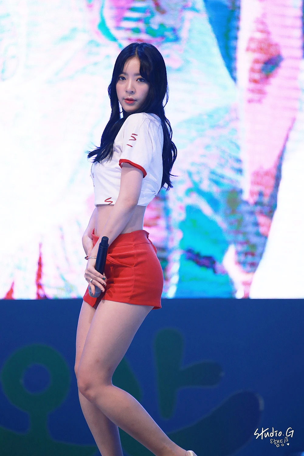 Ayoung