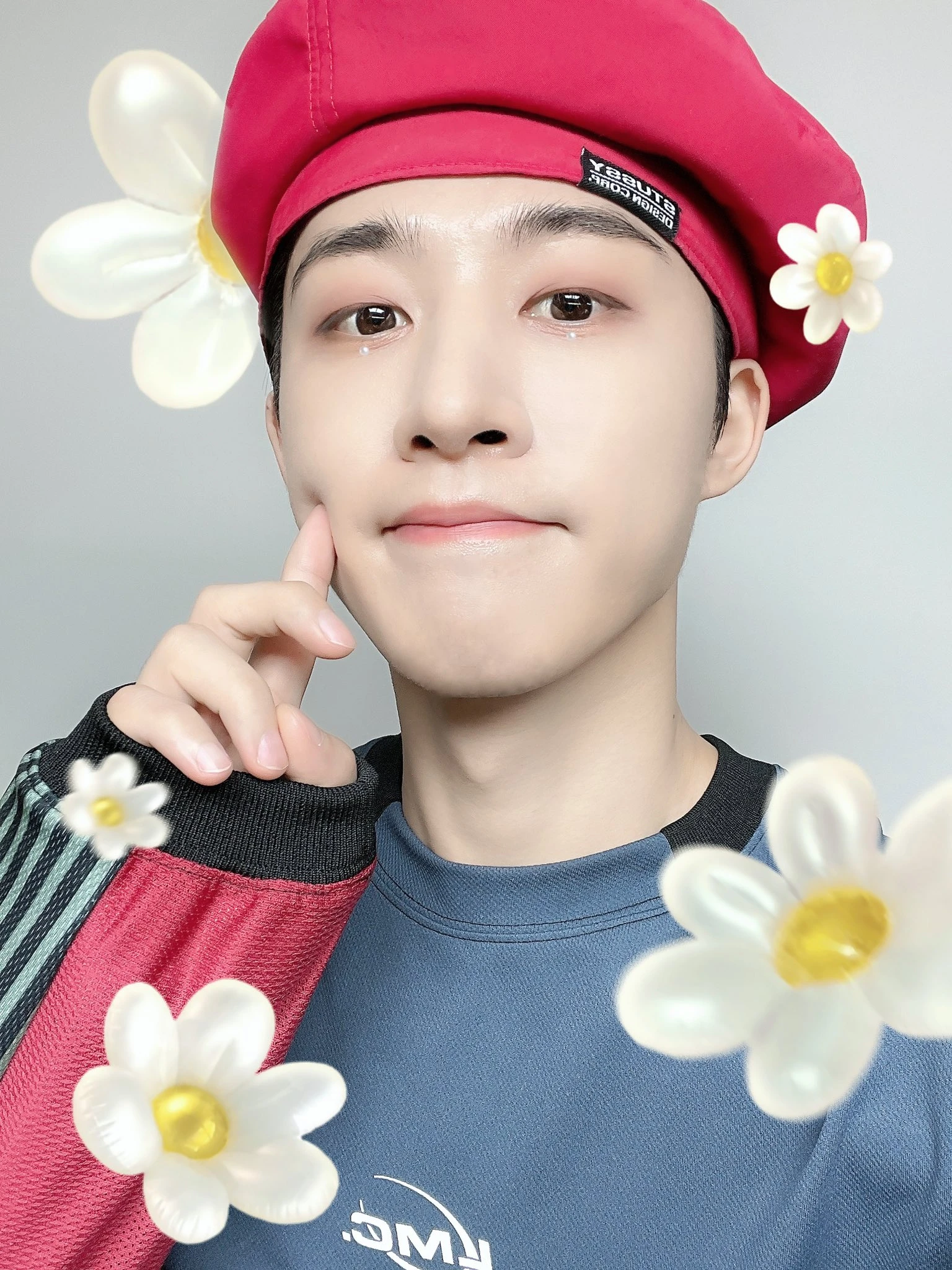 B. I