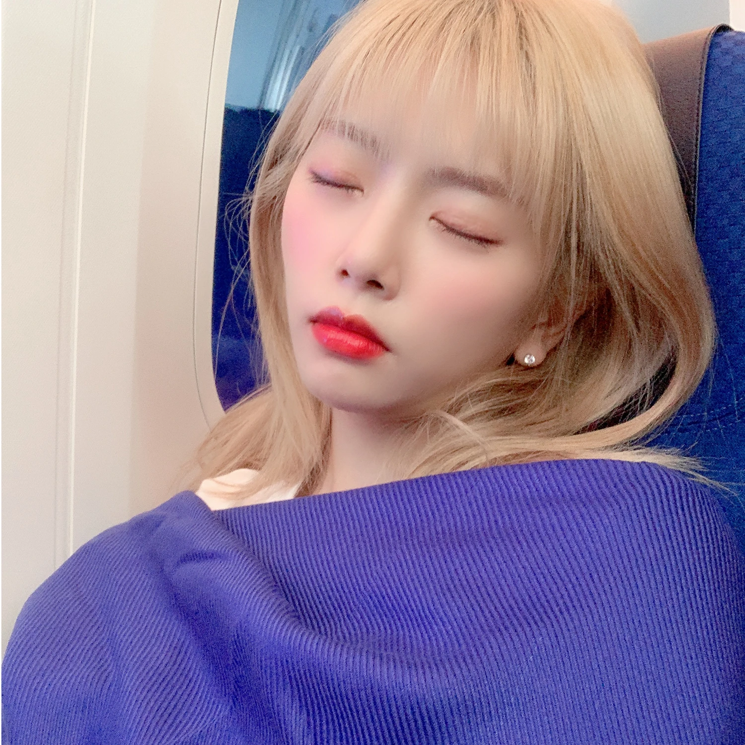 JiU
