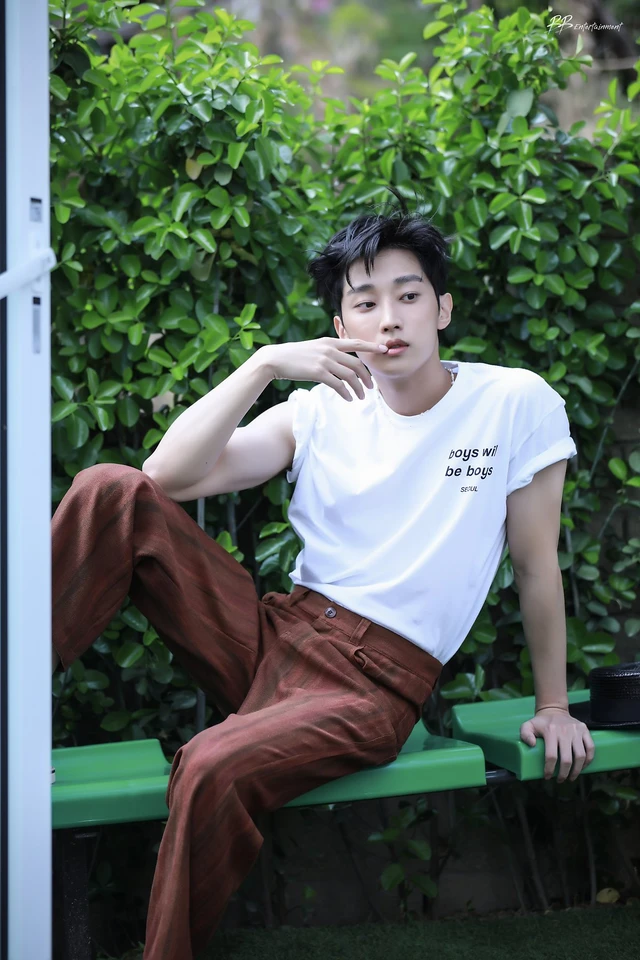 Jinyoung