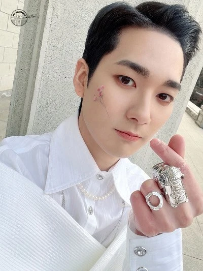 Aron