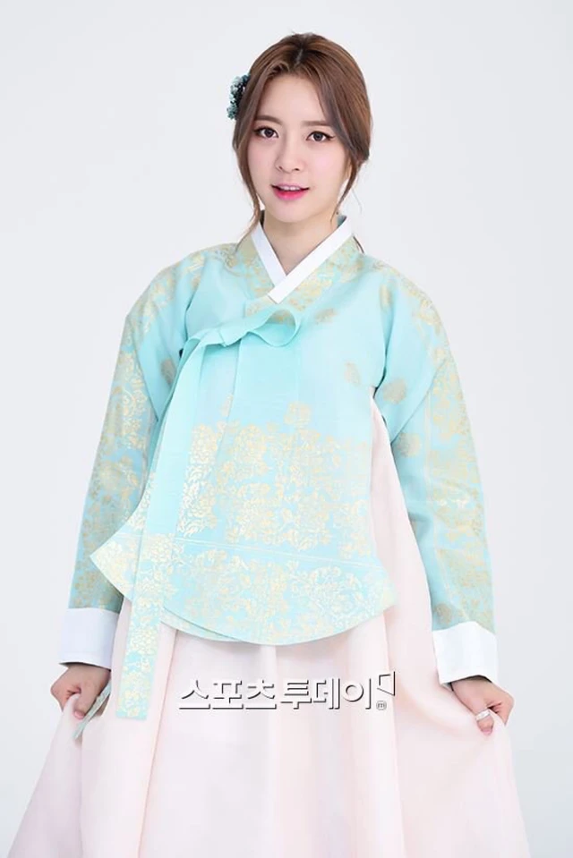 Ayoung