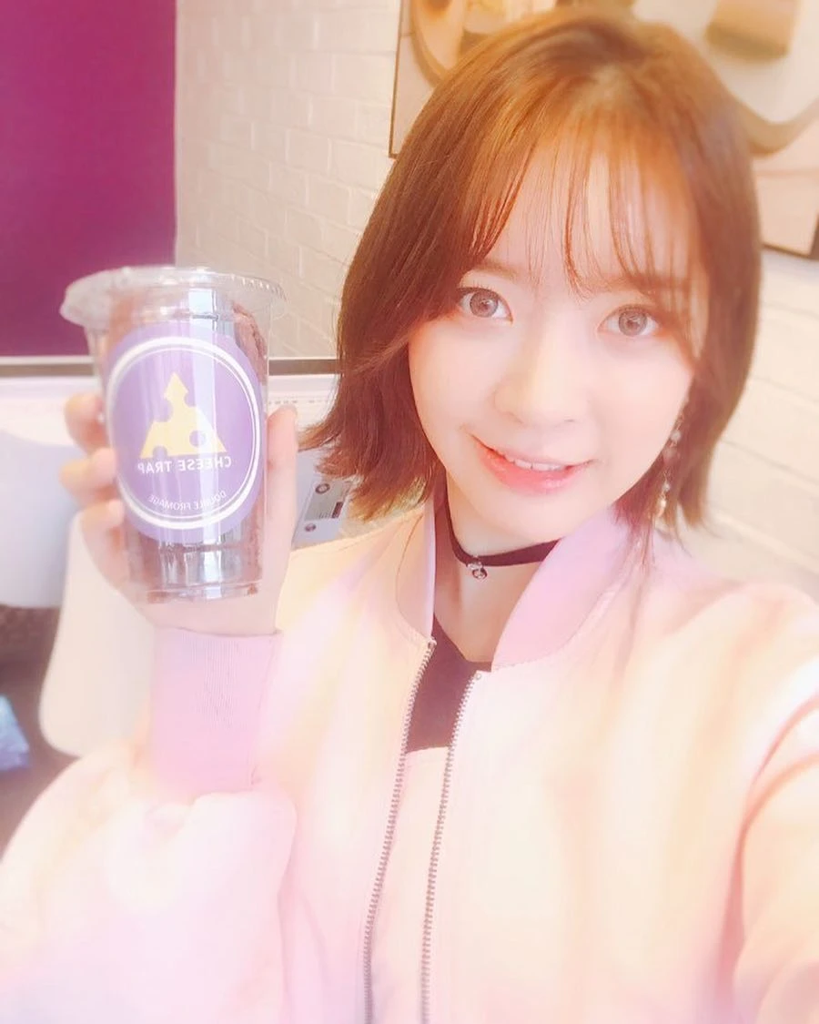 Ayoung