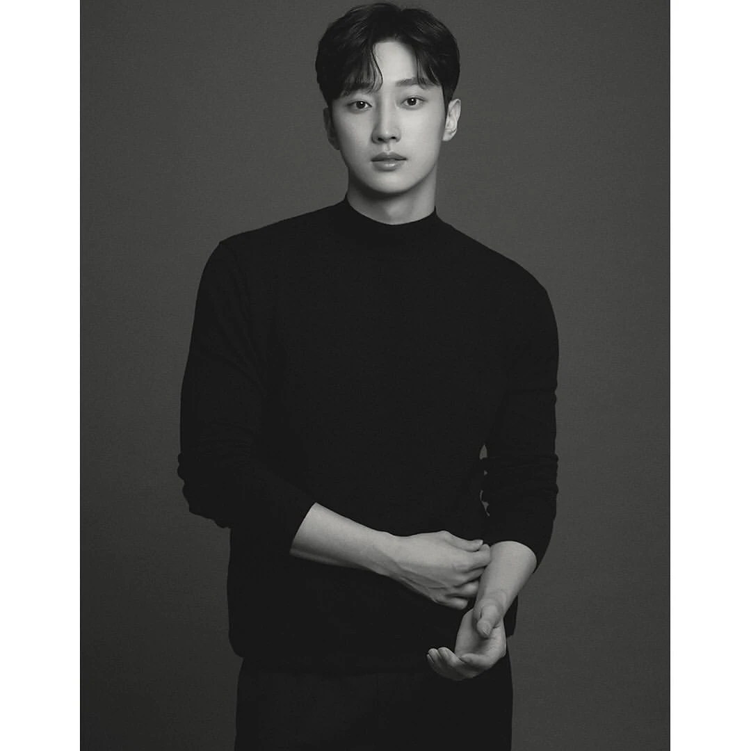 Jinyoung