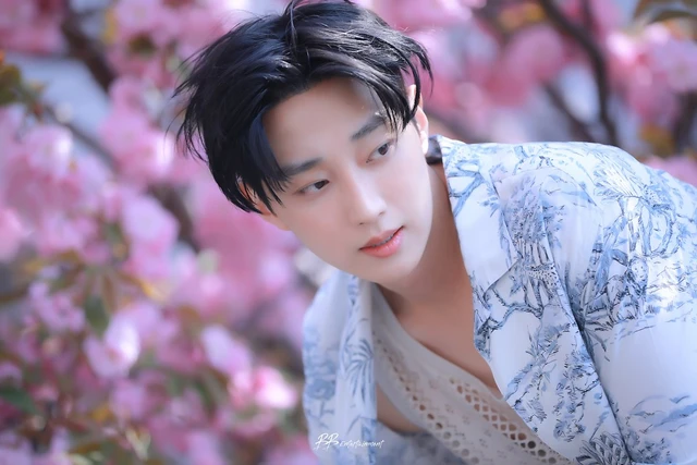 Jinyoung
