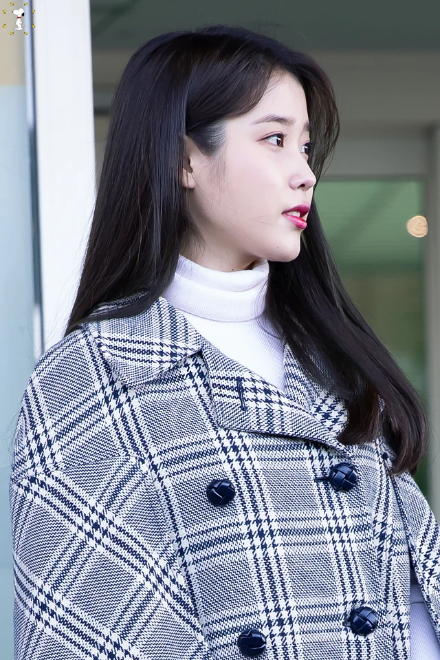 IU
