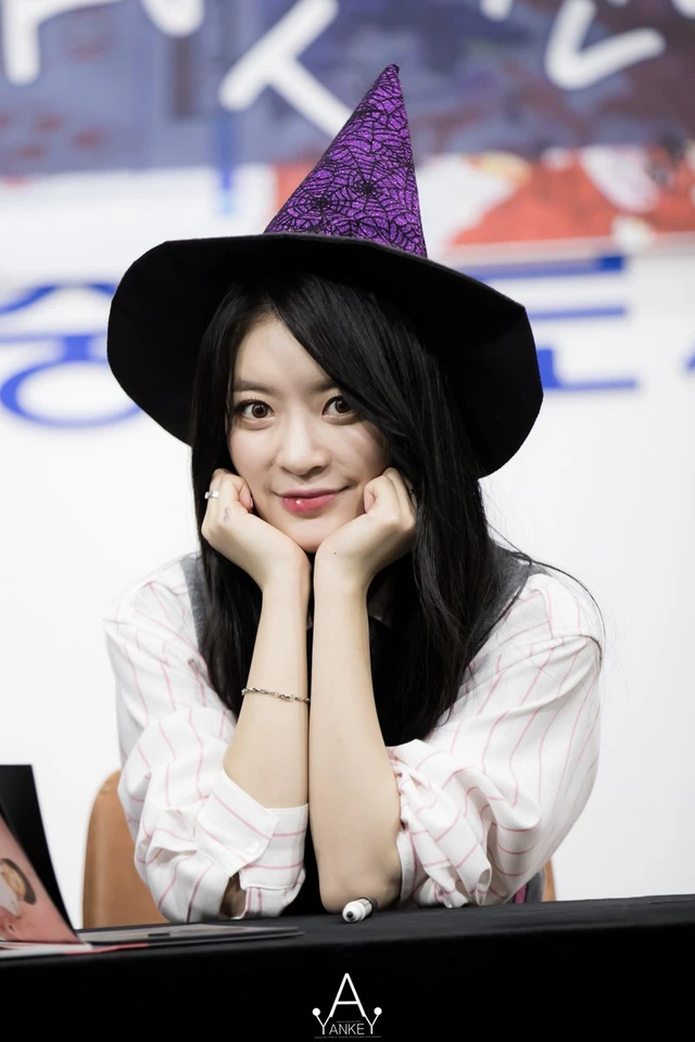 Ayoung