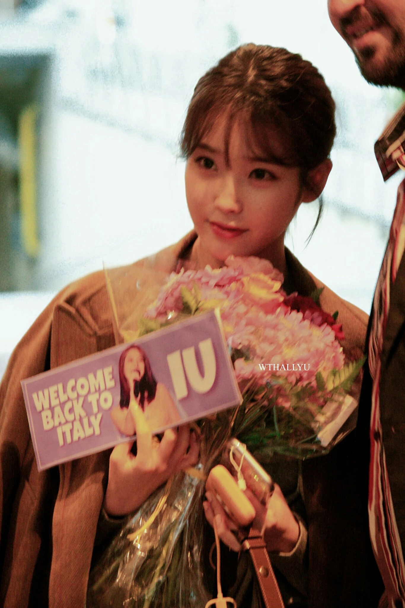 IU