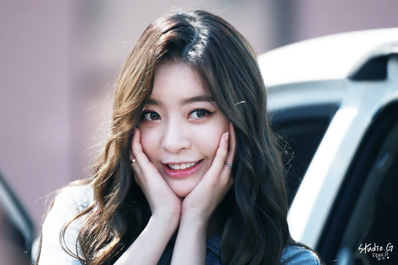 Ayoung