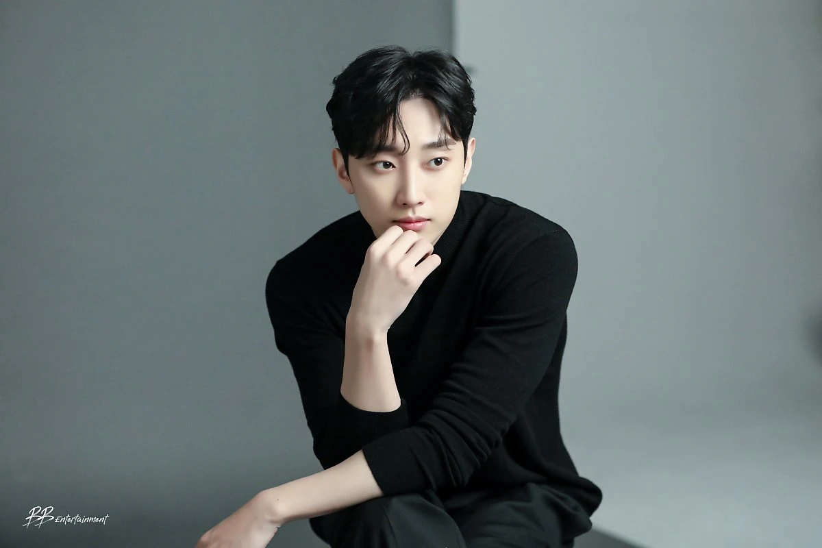 Jinyoung