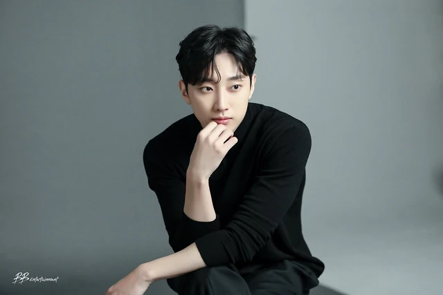 Jinyoung