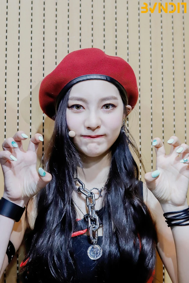 Yiyeon