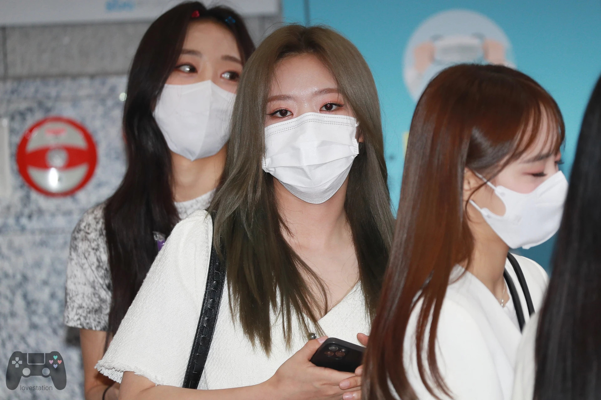 Loona