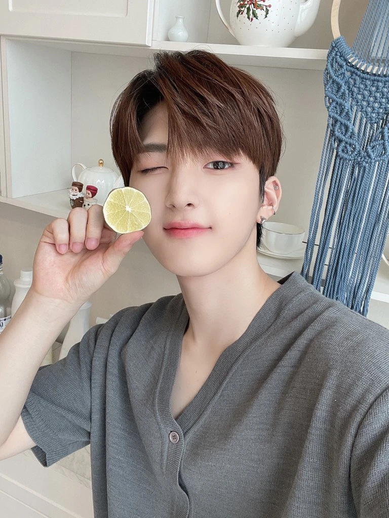 Hyunbin