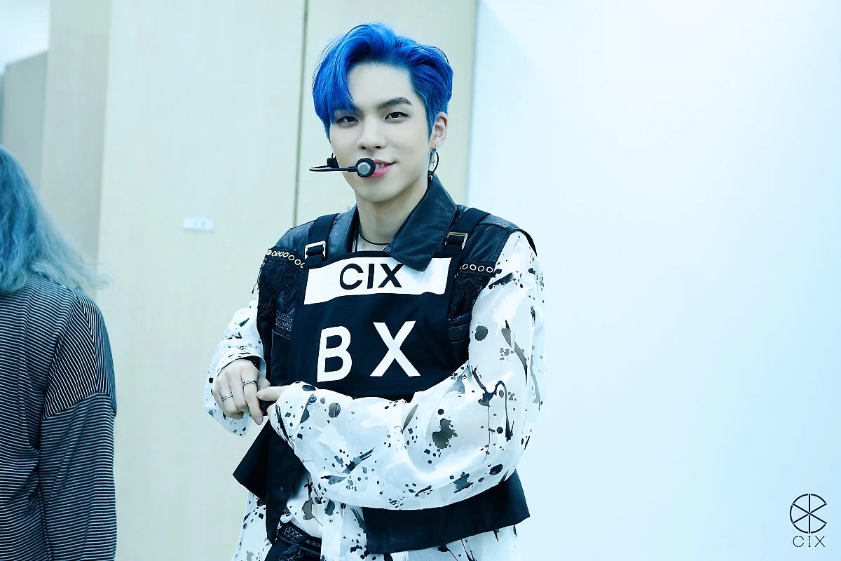 BX