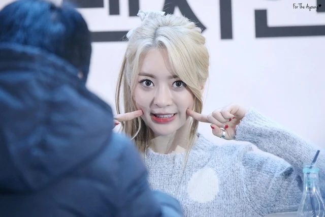 Ayoung