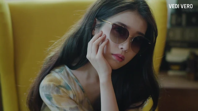 IU