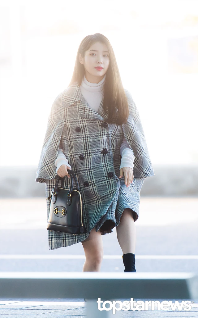 IU