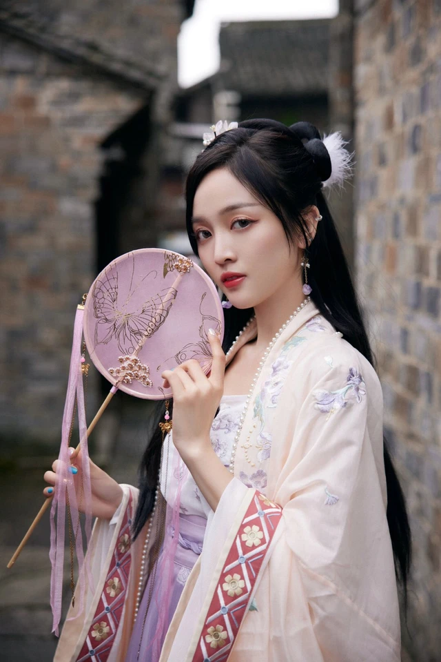 Xuan Yi