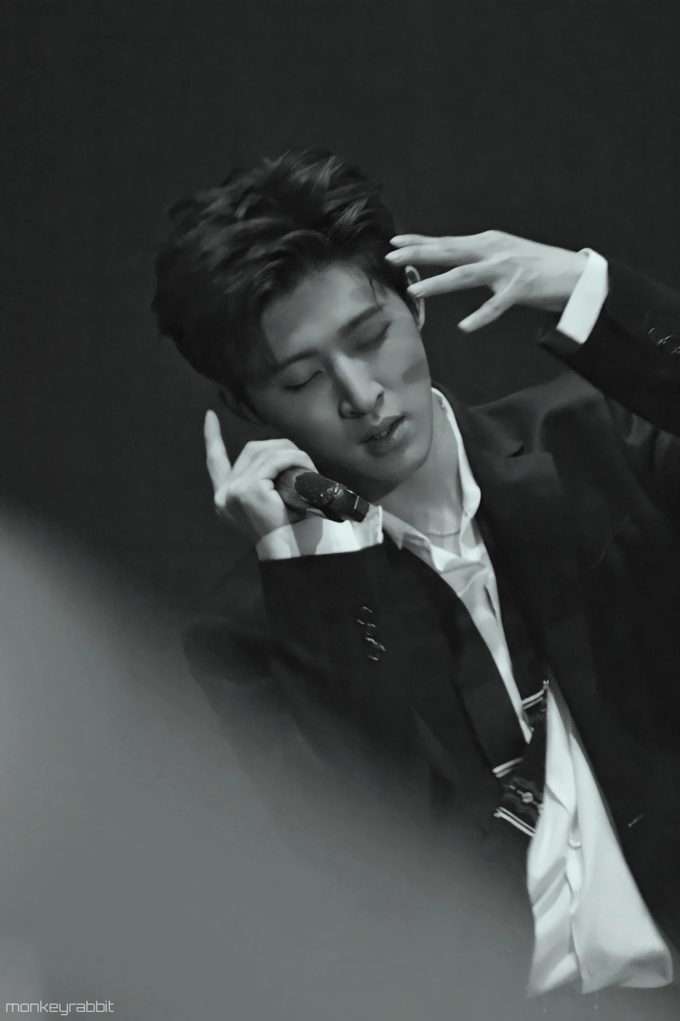 B. I
