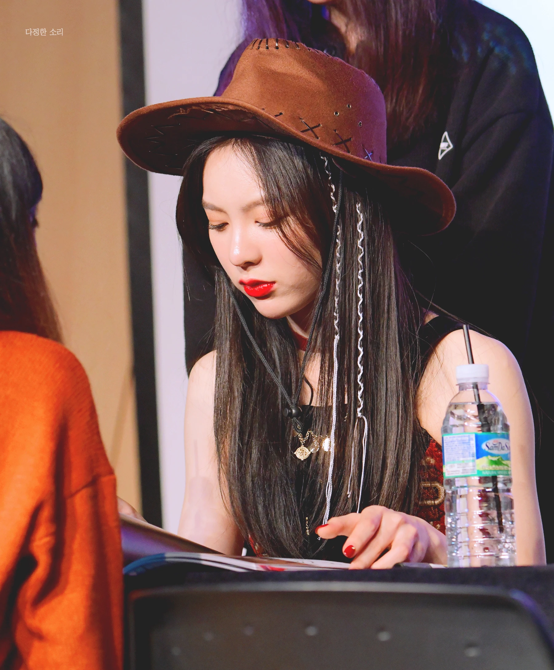 Yiyeon