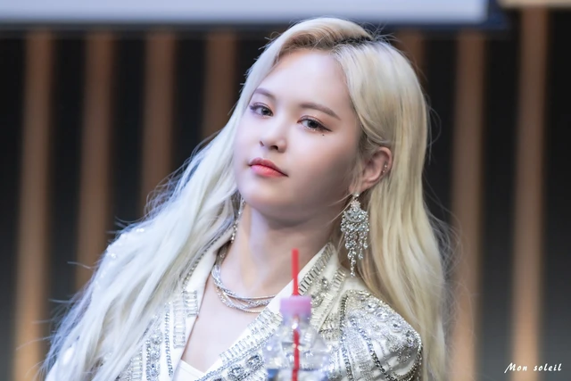 E:U